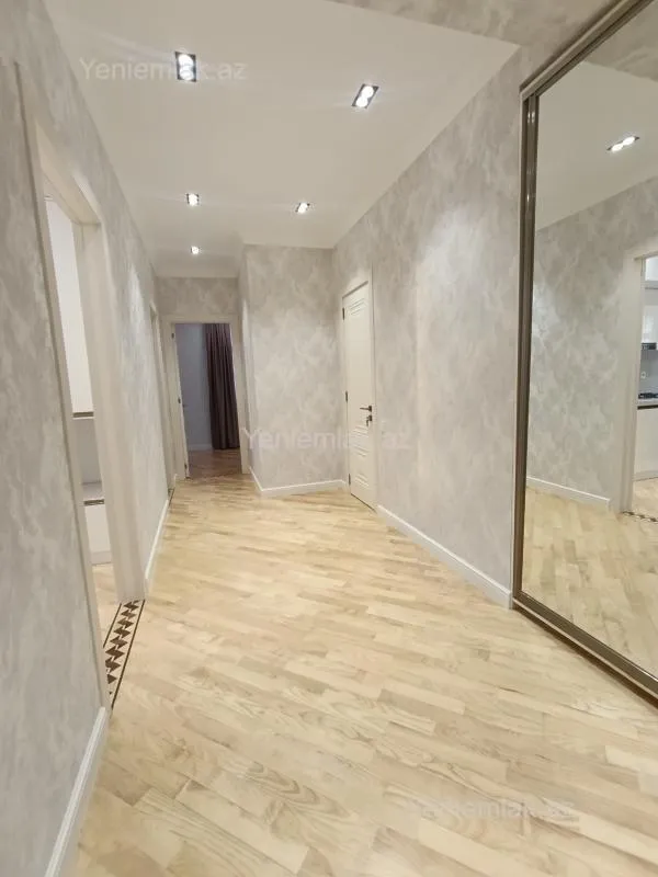 Satılır 3 otaqlı yeni tikili 92 m²