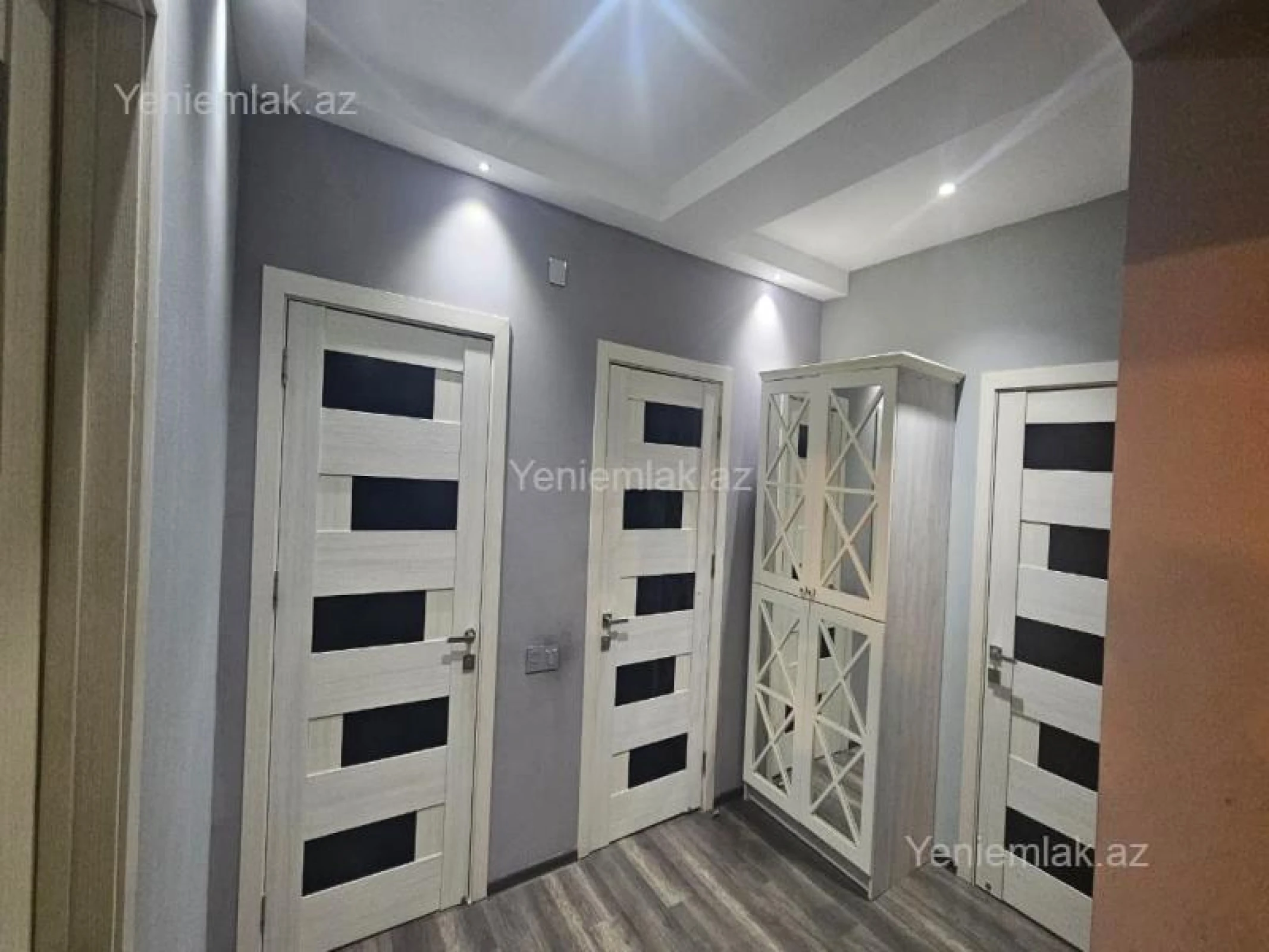 Satılır 2 otaqlı yeni tikili 100 m²