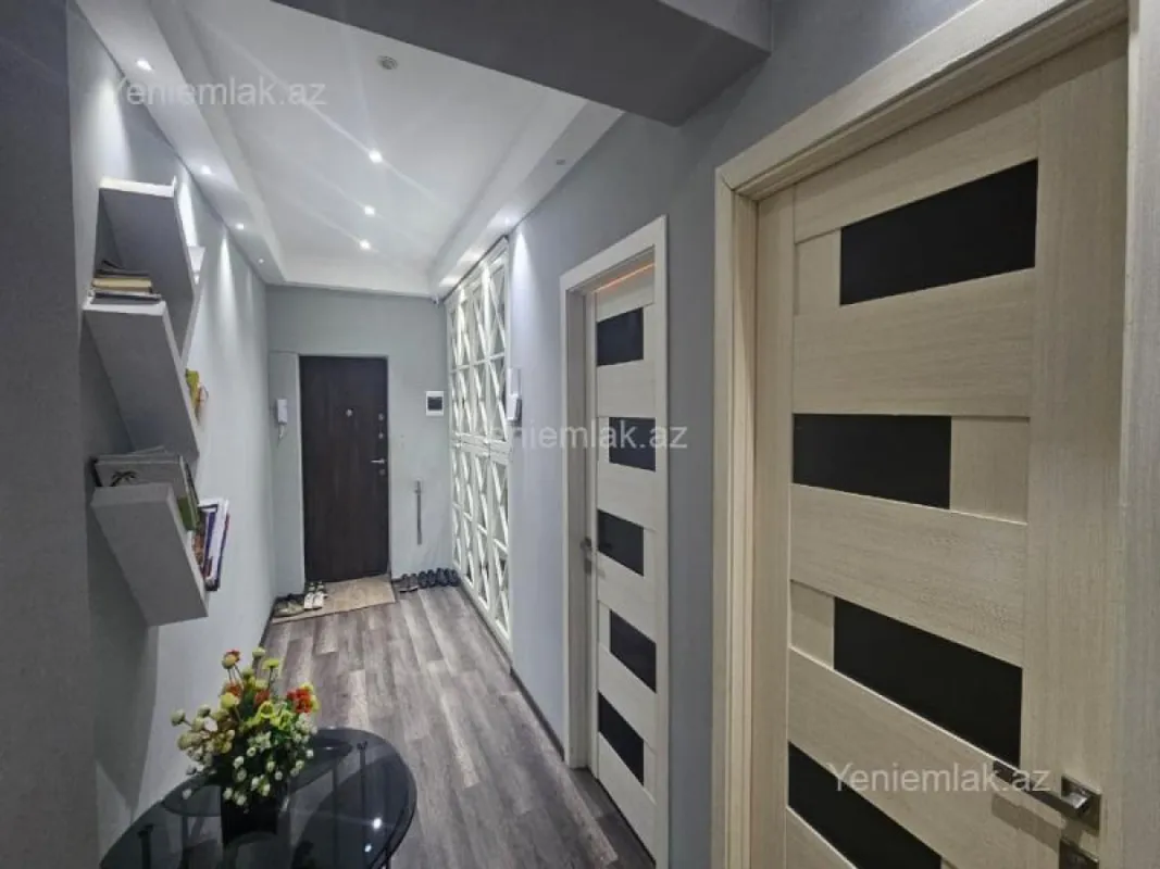 Satılır 2 otaqlı yeni tikili 100 m²