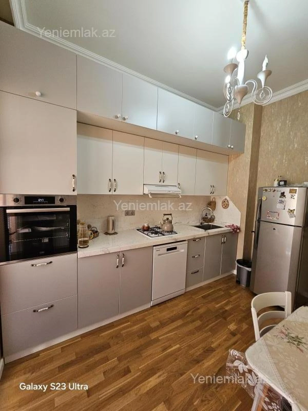 Satılır 3 otaqlı yeni tikili 100 m²