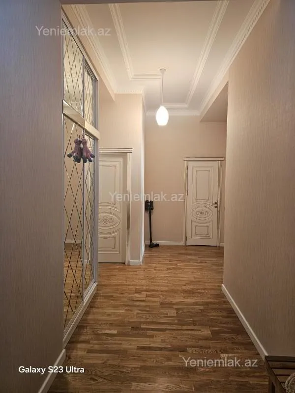 Satılır 3 otaqlı yeni tikili 100 m²