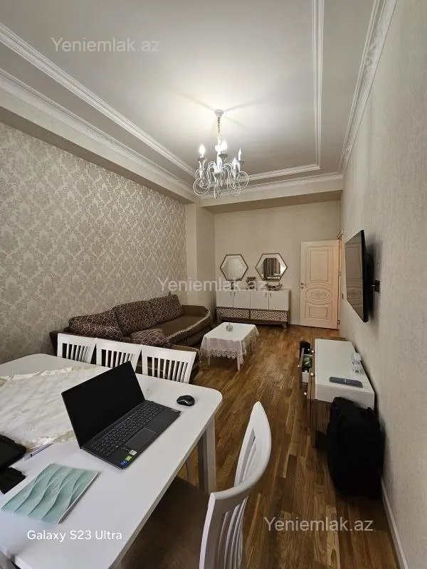 Satılır 3 otaqlı yeni tikili 100 m²