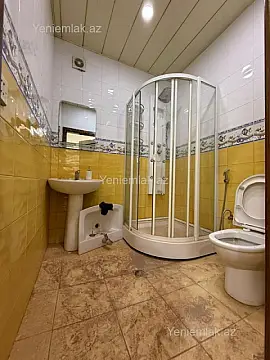 Satılır 3 otaqlı yeni tikili 130 m²