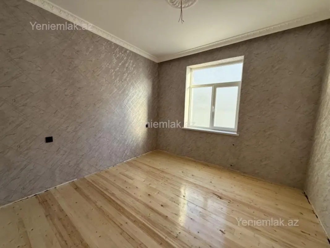 Satılır 3 otaqlı həyət evi 100 m²