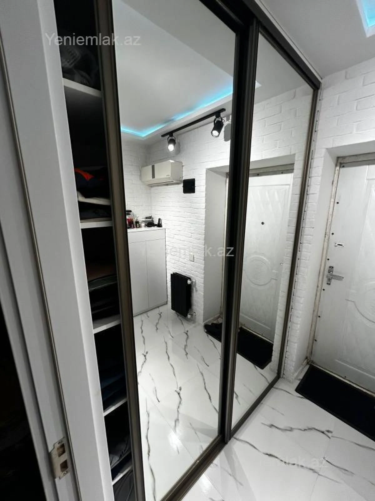 Satılır 2 otaqlı köhnə tikili 50 m²