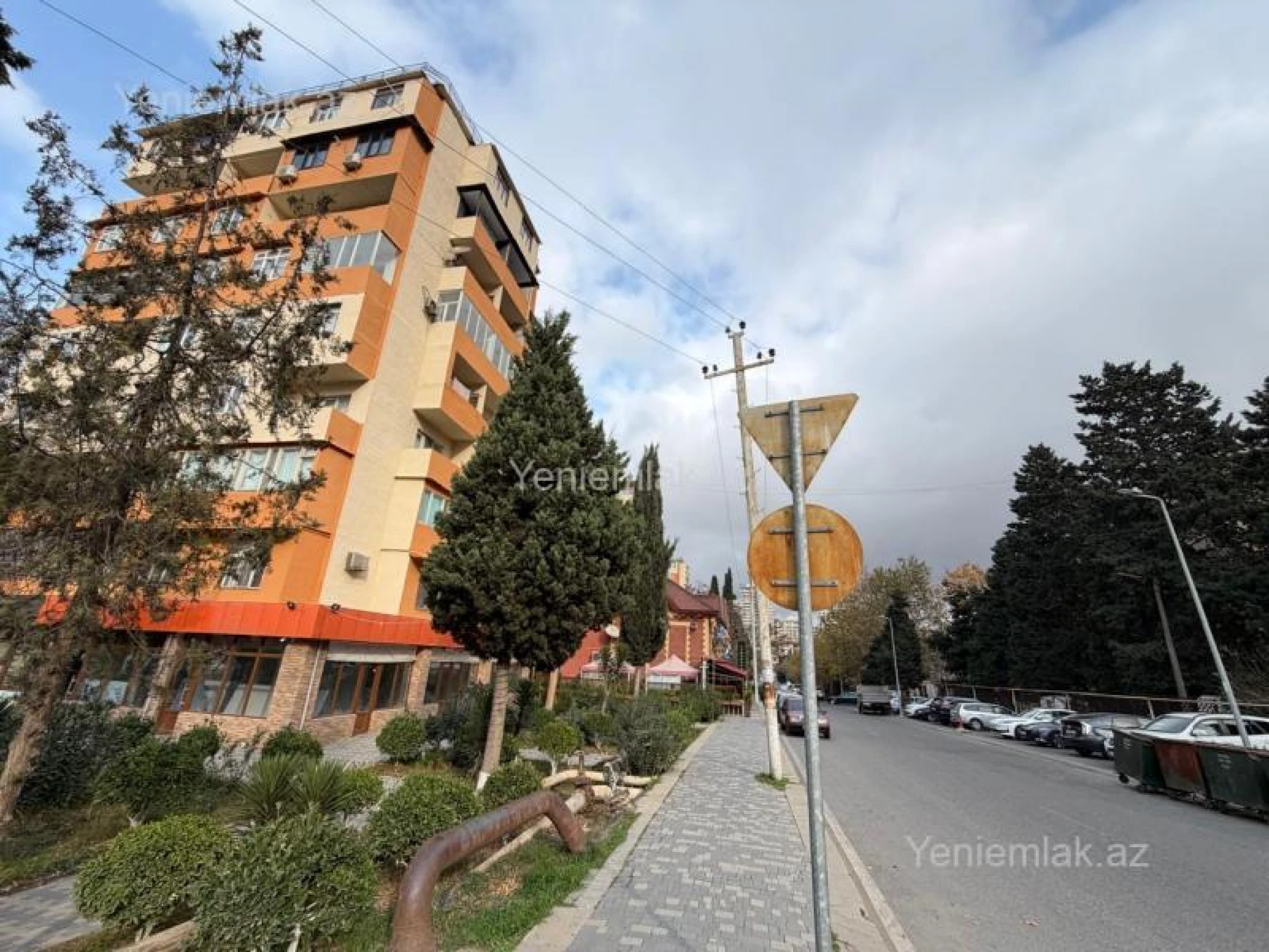 Satılır 3 otaqlı köhnə tikili 65 m²