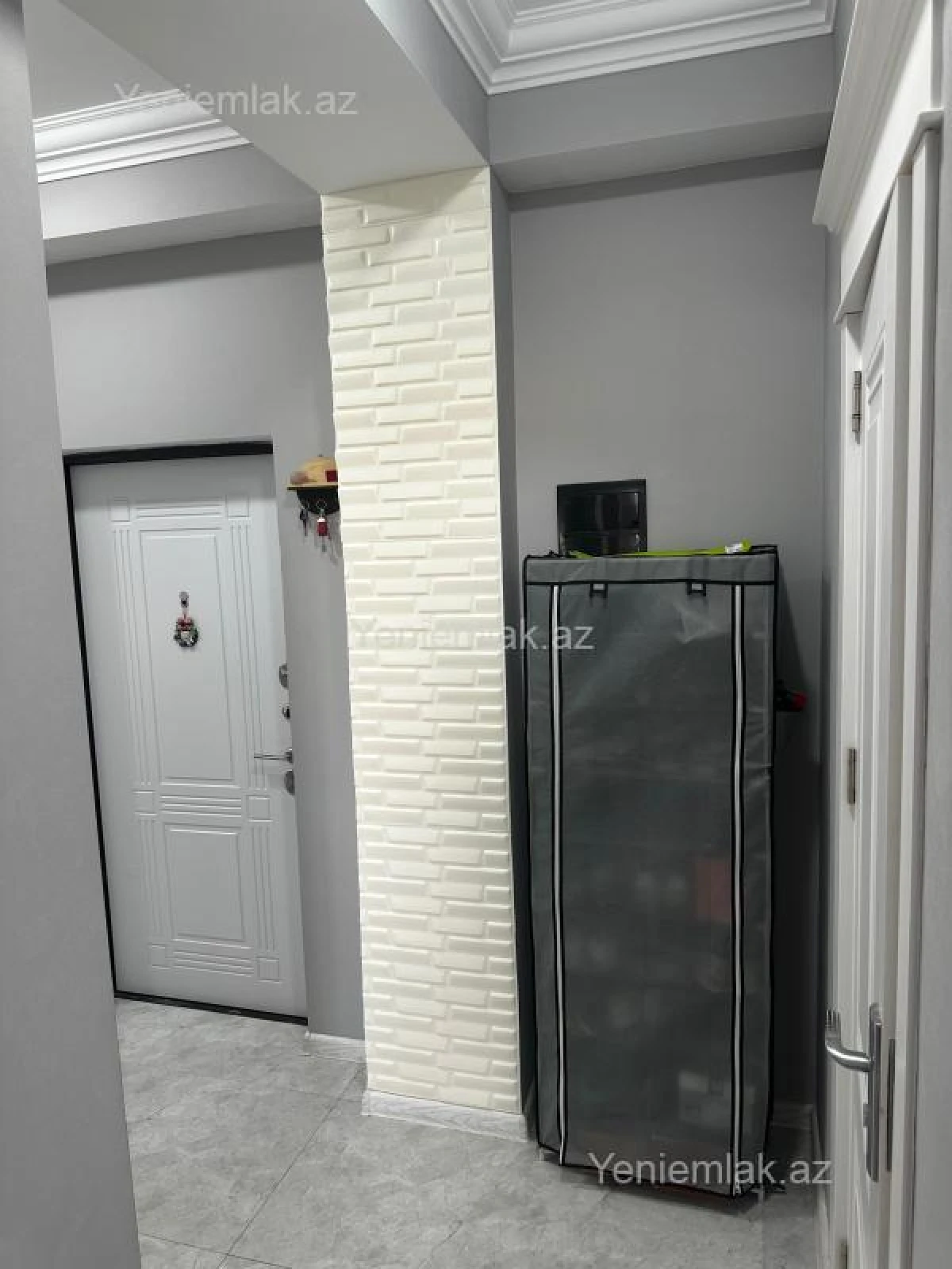 Satılır 2 otaqlı köhnə tikili 75 m²