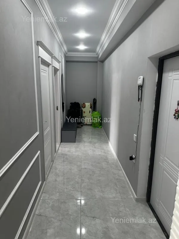 Satılır 2 otaqlı köhnə tikili 75 m²