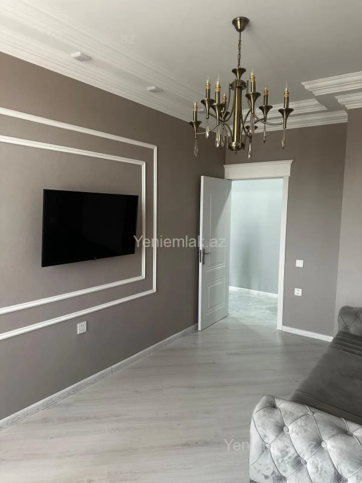 Satılır 2 otaqlı köhnə tikili 75 m²