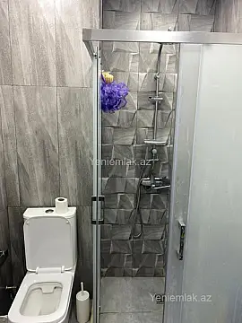 Satılır 2 otaqlı köhnə tikili 75 m²