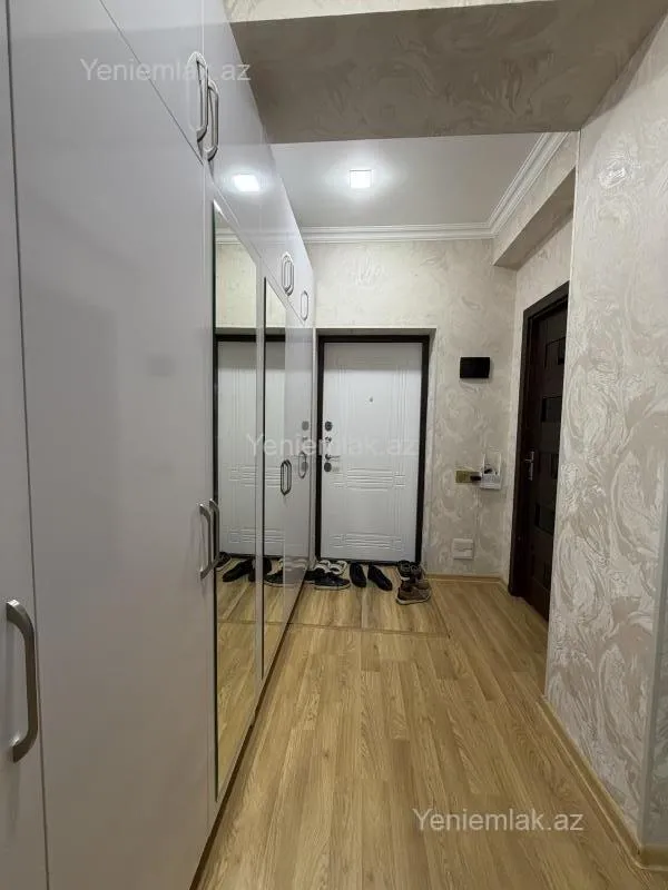 Satılır 3 otaqlı yeni tikili 83 m²