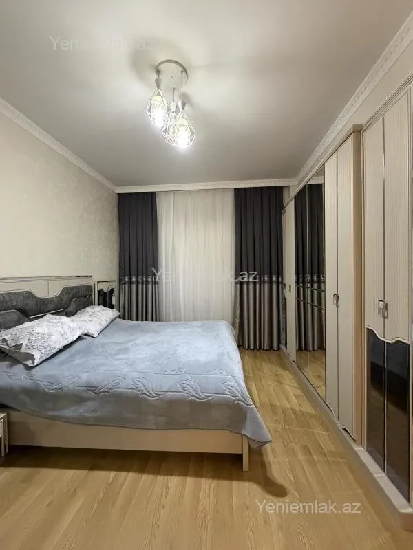 Satılır 3 otaqlı yeni tikili 83 m²