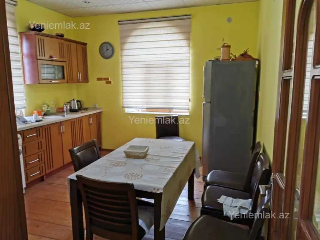 Satılır 5 otaqlı həyət evi 170 m²