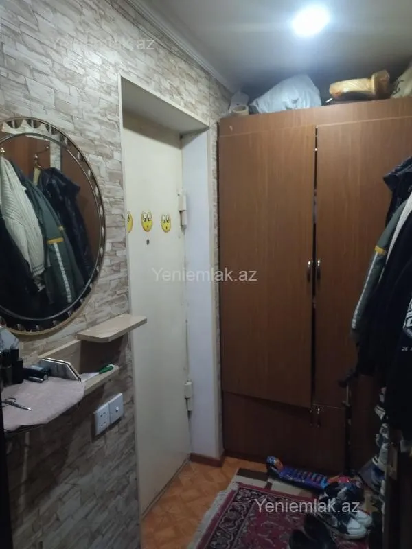 Satılır 2 otaqlı köhnə tikili 44 m²