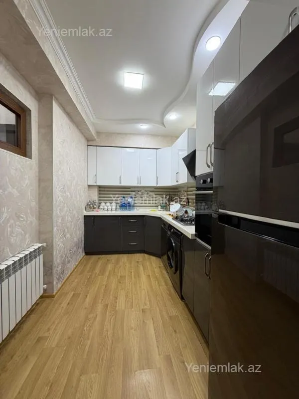Satılır 3 otaqlı yeni tikili 83 m²