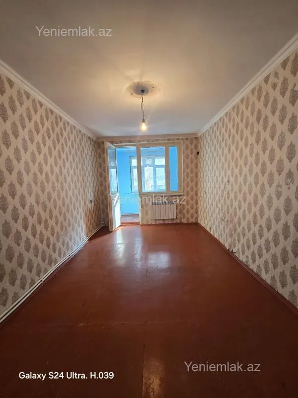 Satılır 2 otaqlı köhnə tikili 56 m²