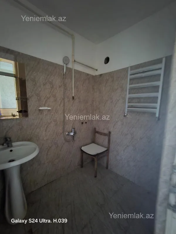 Satılır 2 otaqlı köhnə tikili 56 m²