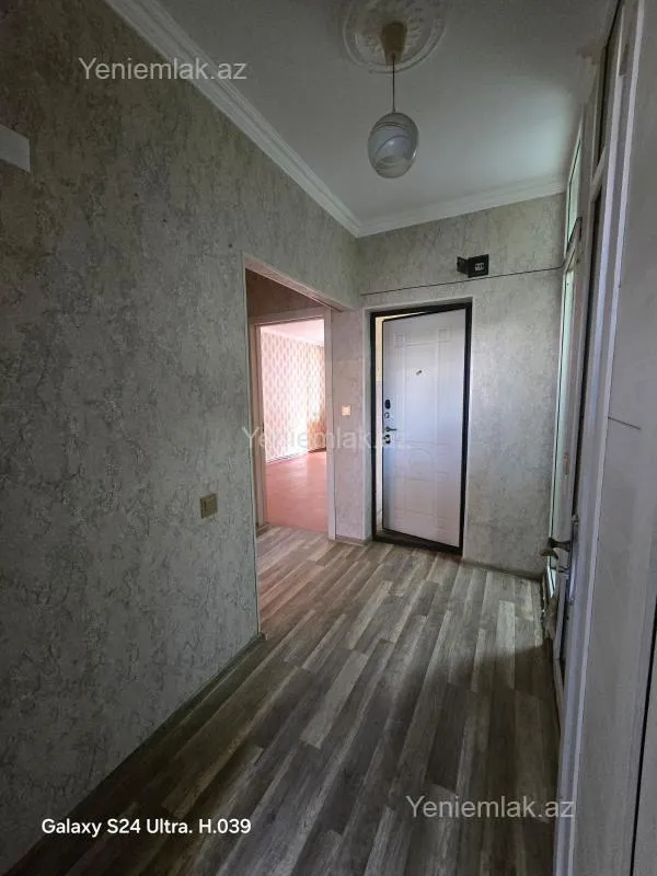 Satılır 2 otaqlı köhnə tikili 56 m²