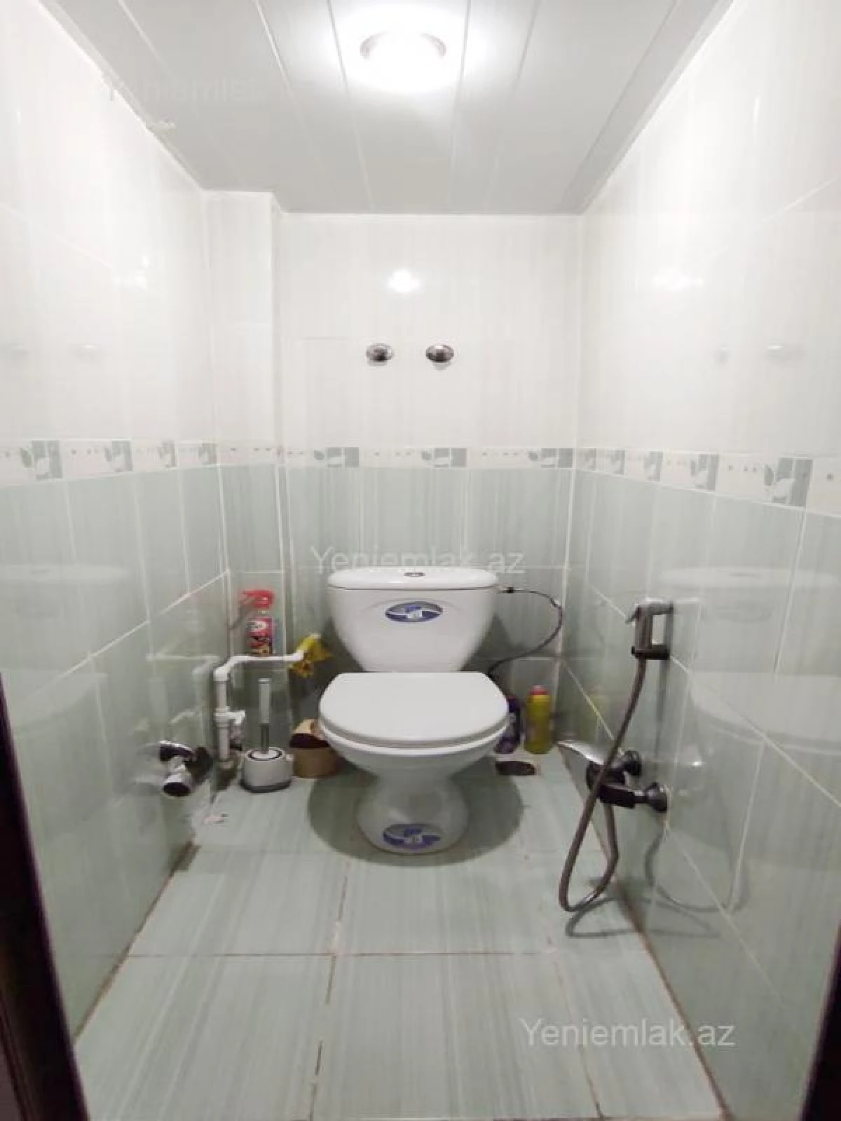 Satılır 4 otaqlı köhnə tikili 110 m²