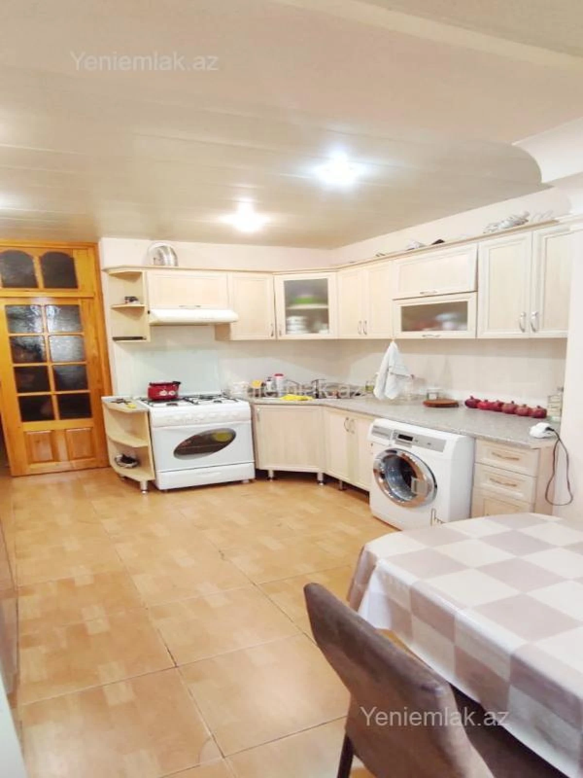 Satılır 4 otaqlı köhnə tikili 110 m²