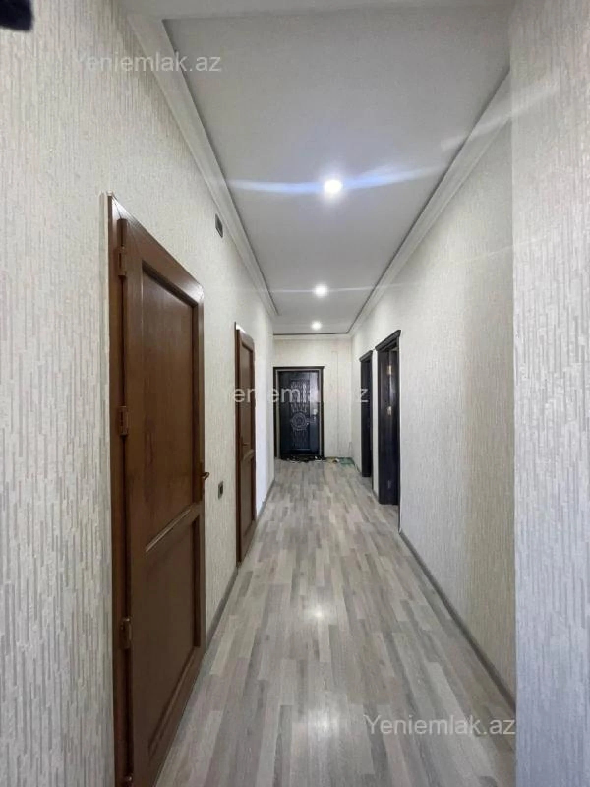 Satılır 3 otaqlı yeni tikili 112 m²