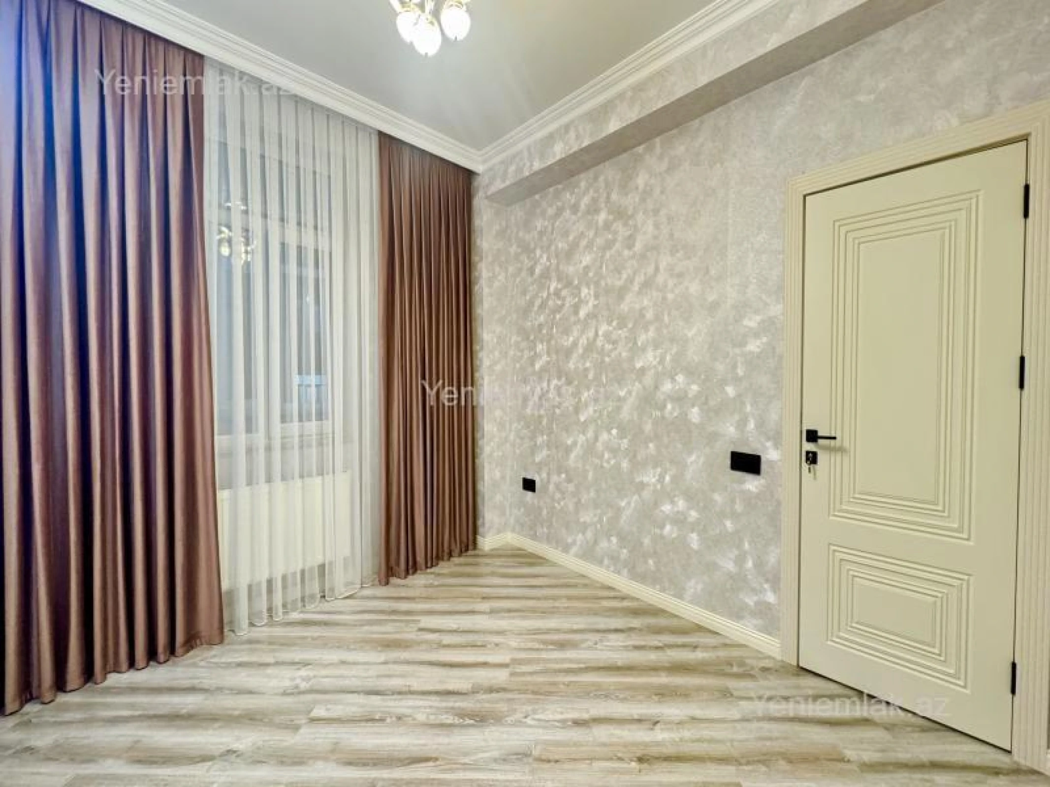 Satılır 3 otaqlı yeni tikili 98 m²