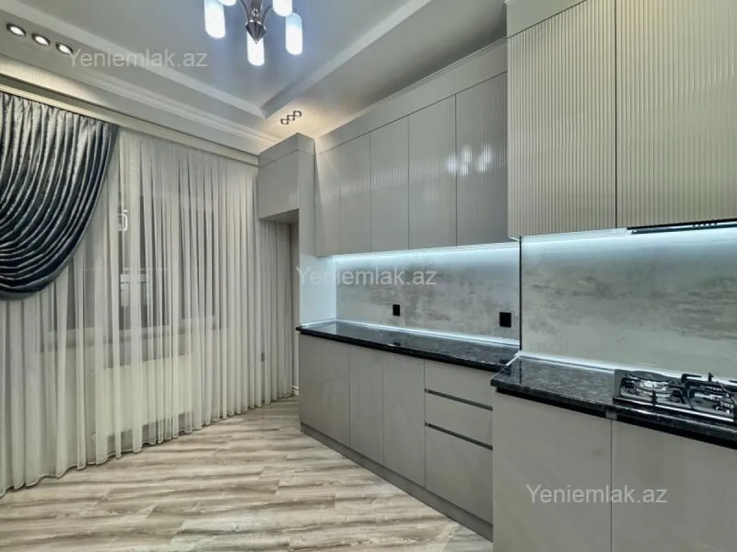 Satılır 3 otaqlı yeni tikili 98 m²