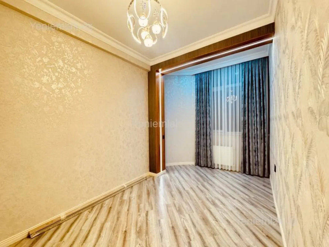 Satılır 3 otaqlı yeni tikili 98 m²