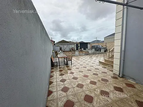 Satılır 4 otaqlı həyət evi 145 m²
