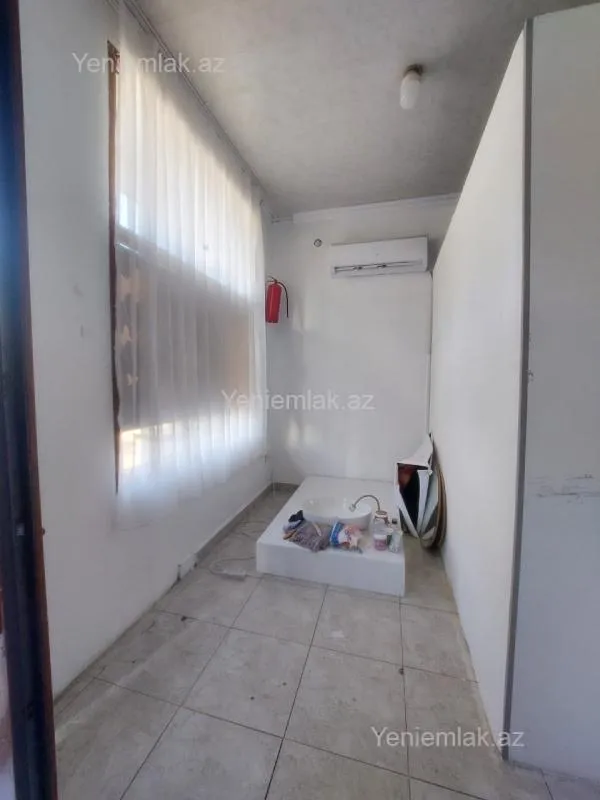 Satılır 1 otaqlı obyekt 35 m²