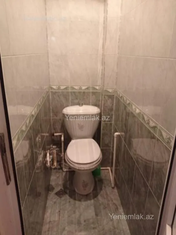 Satılır 2 otaqlı köhnə tikili 55 m²