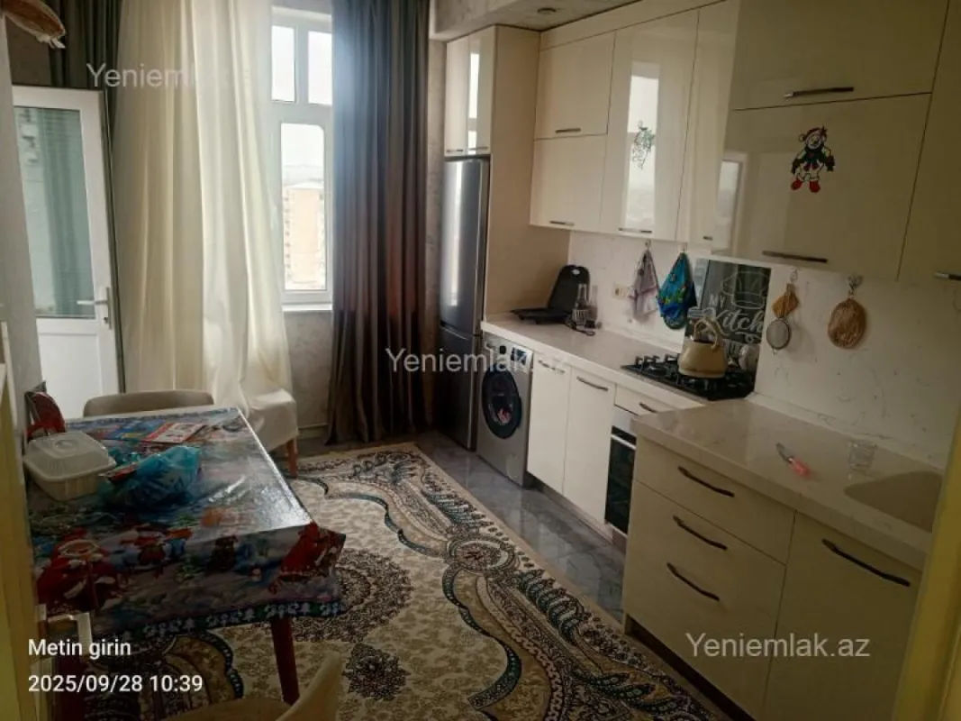 Satılır 2 otaqlı yeni tikili 72.5 m²