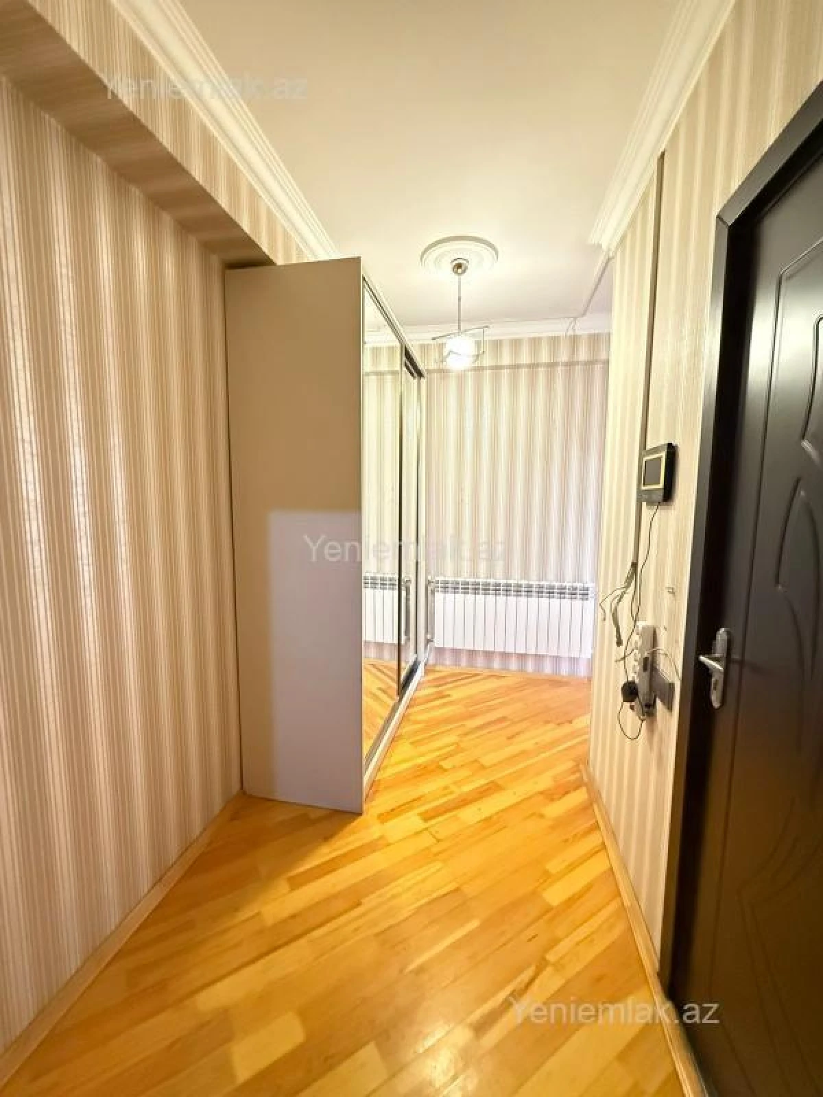 Satılır 3 otaqlı yeni tikili 107 m²