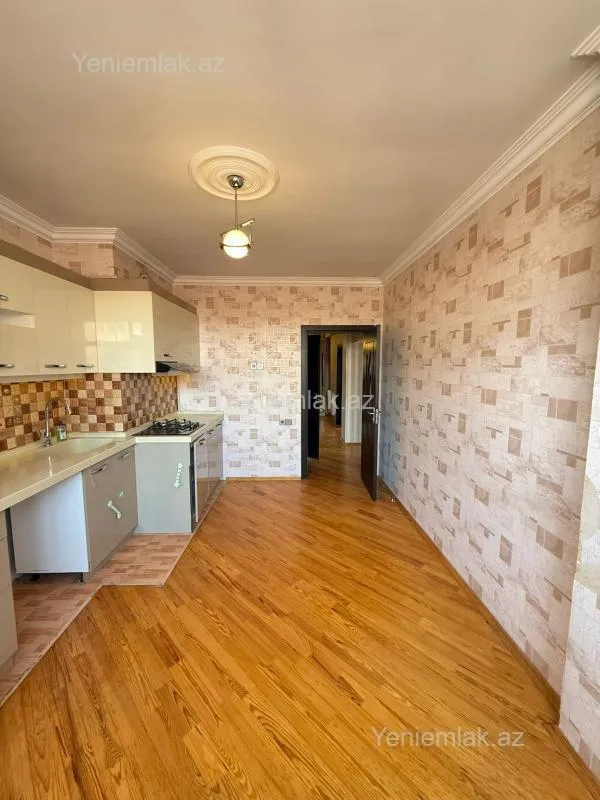 Satılır 3 otaqlı yeni tikili 107 m²