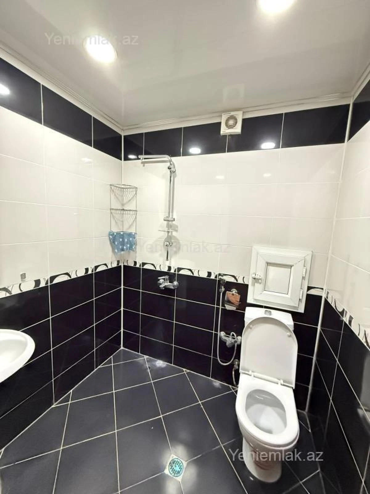 Satılır 3 otaqlı yeni tikili 107 m²