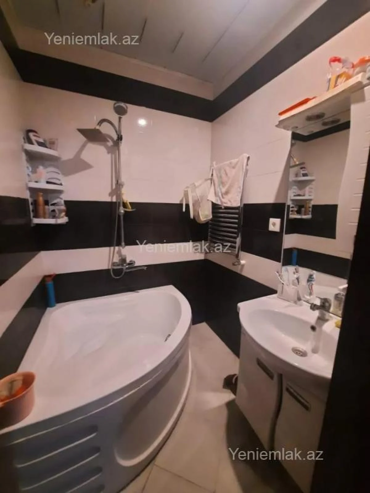 Satılır 3 otaqlı yeni tikili 94 m²