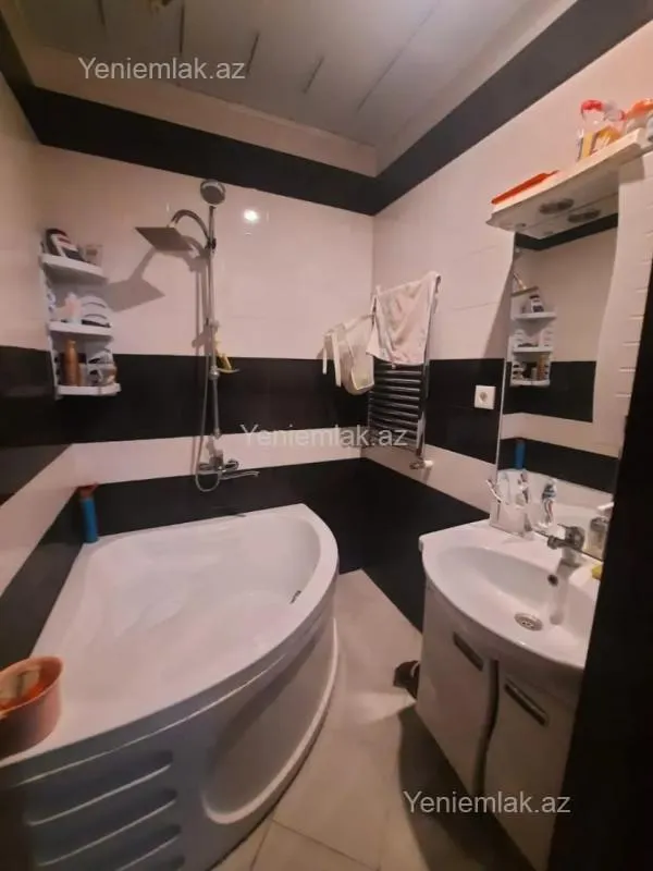 Satılır 3 otaqlı yeni tikili 94 m²