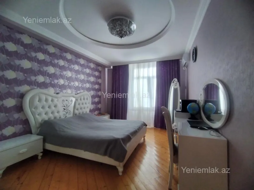 Satılır 4 otaqlı yeni tikili 115 m²
