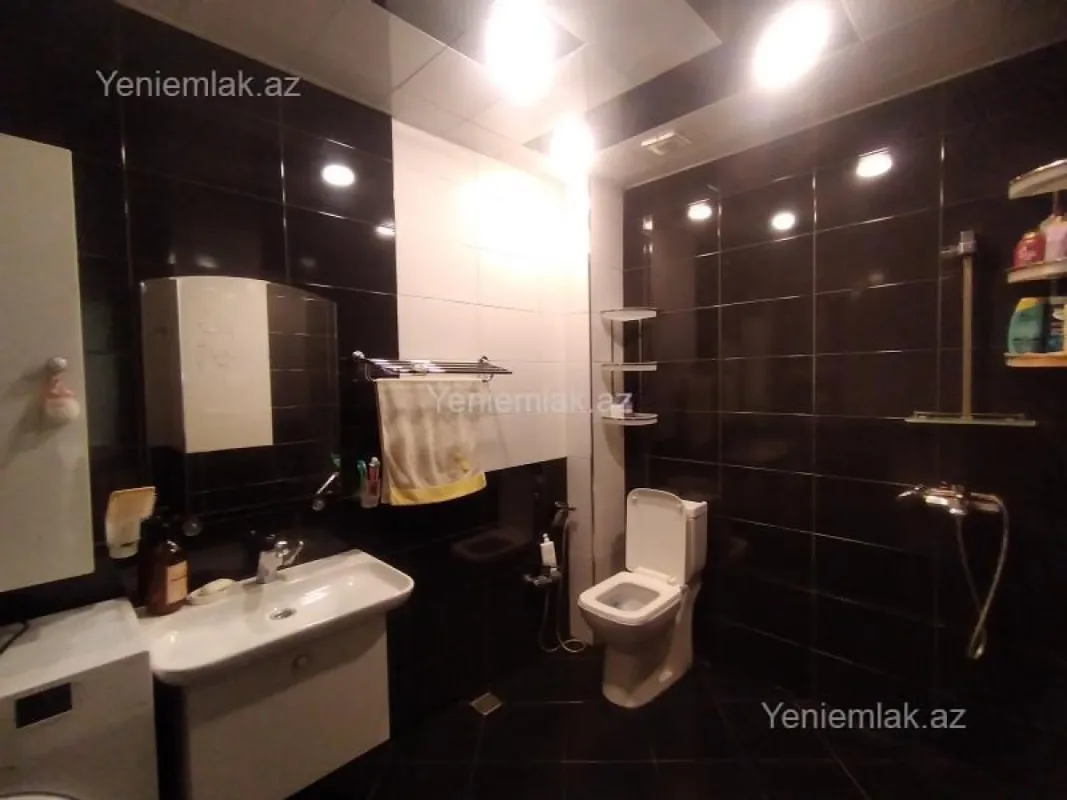 Satılır 4 otaqlı yeni tikili 115 m²