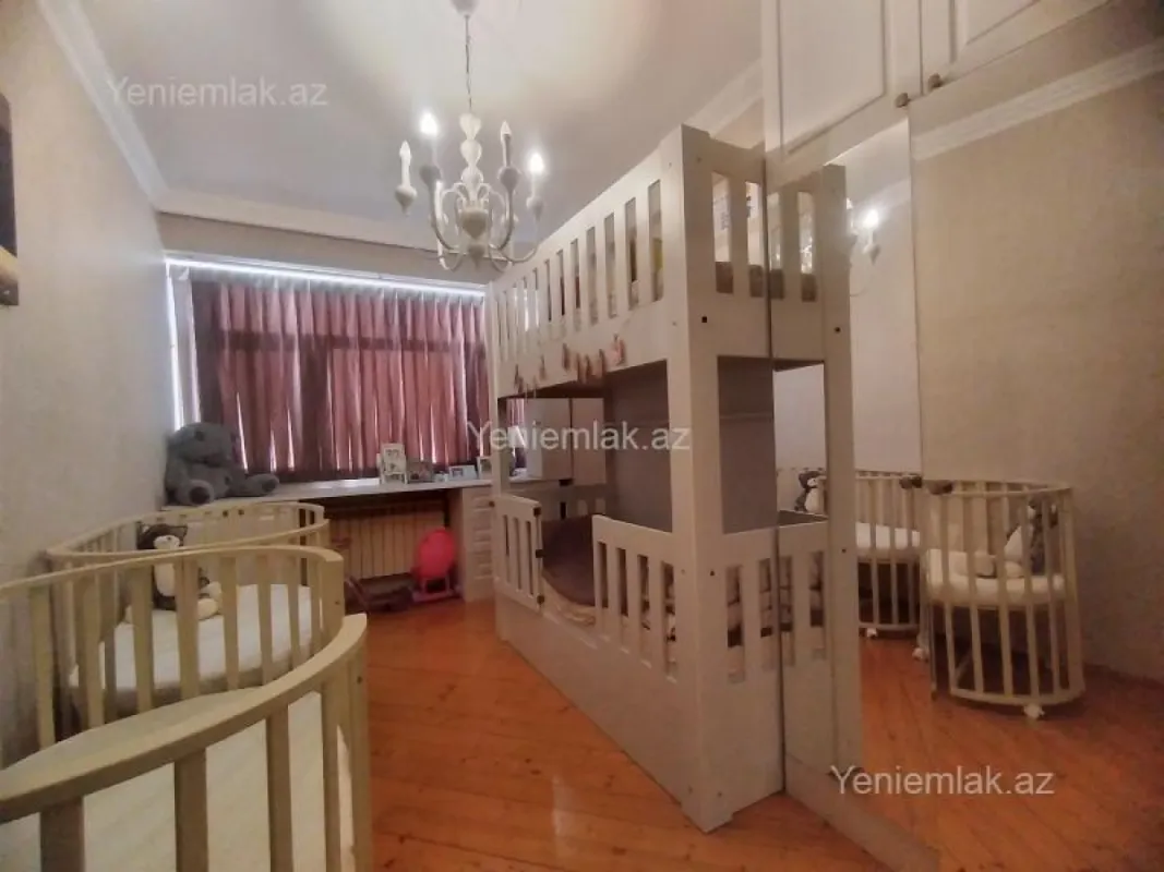 Satılır 4 otaqlı yeni tikili 115 m²