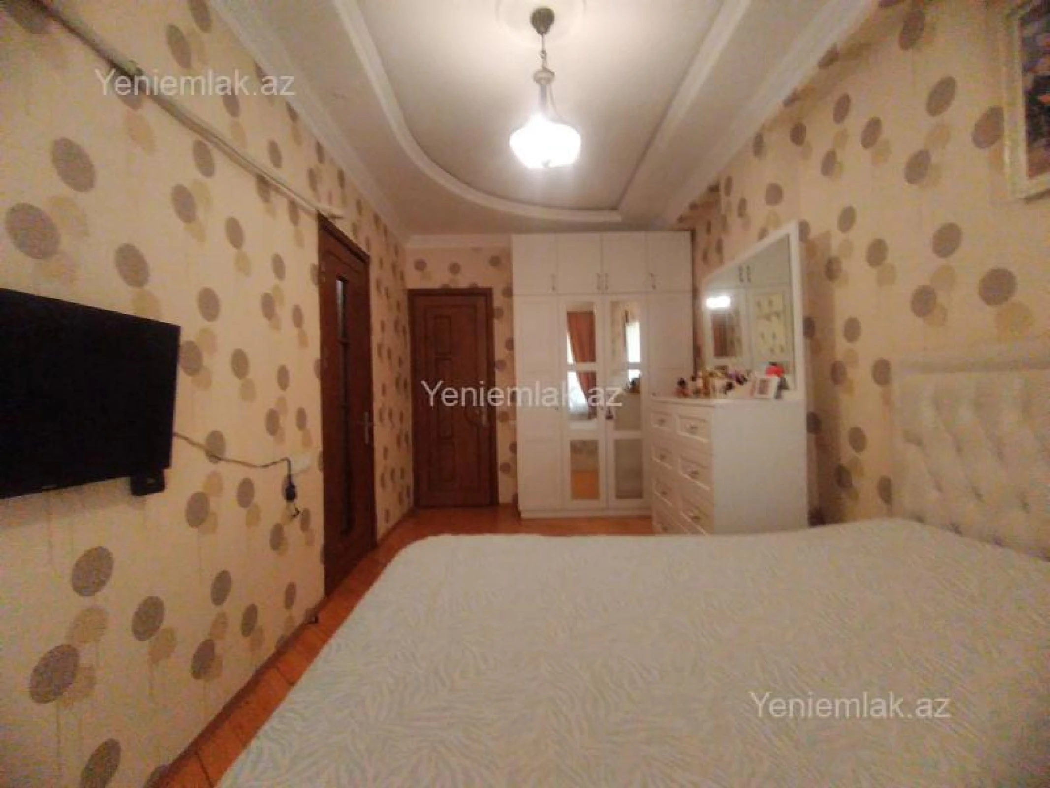 Satılır 4 otaqlı yeni tikili 115 m²