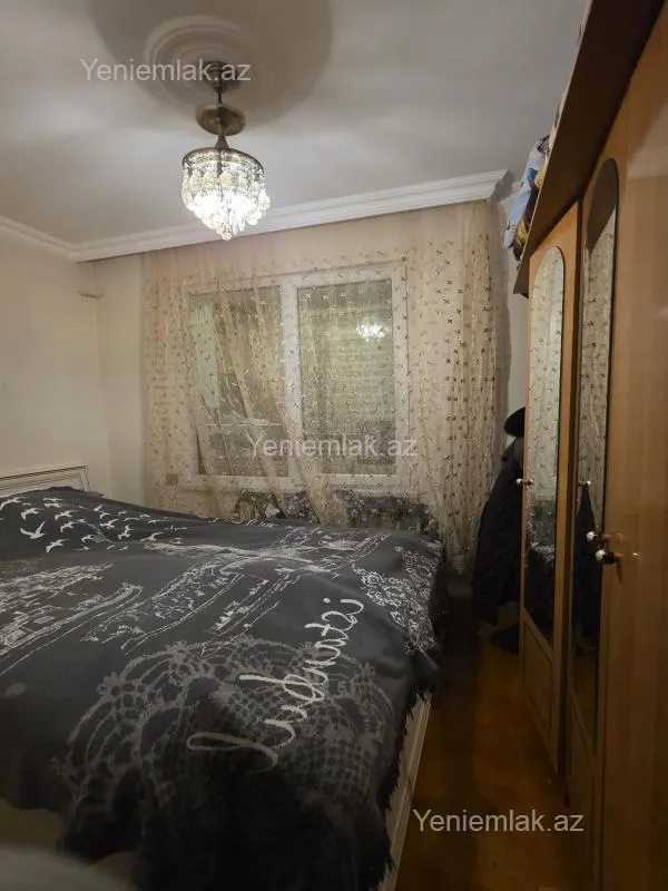 Satılır 2 otaqlı köhnə tikili 45 m²