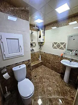 Satılır 2 otaqlı köhnə tikili 65 m²