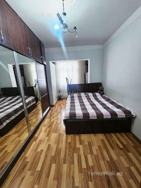 Satılır 2 otaqlı köhnə tikili 65 m²