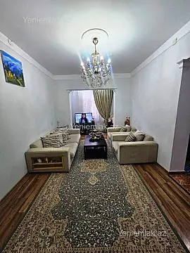 Satılır 2 otaqlı köhnə tikili 65 m²