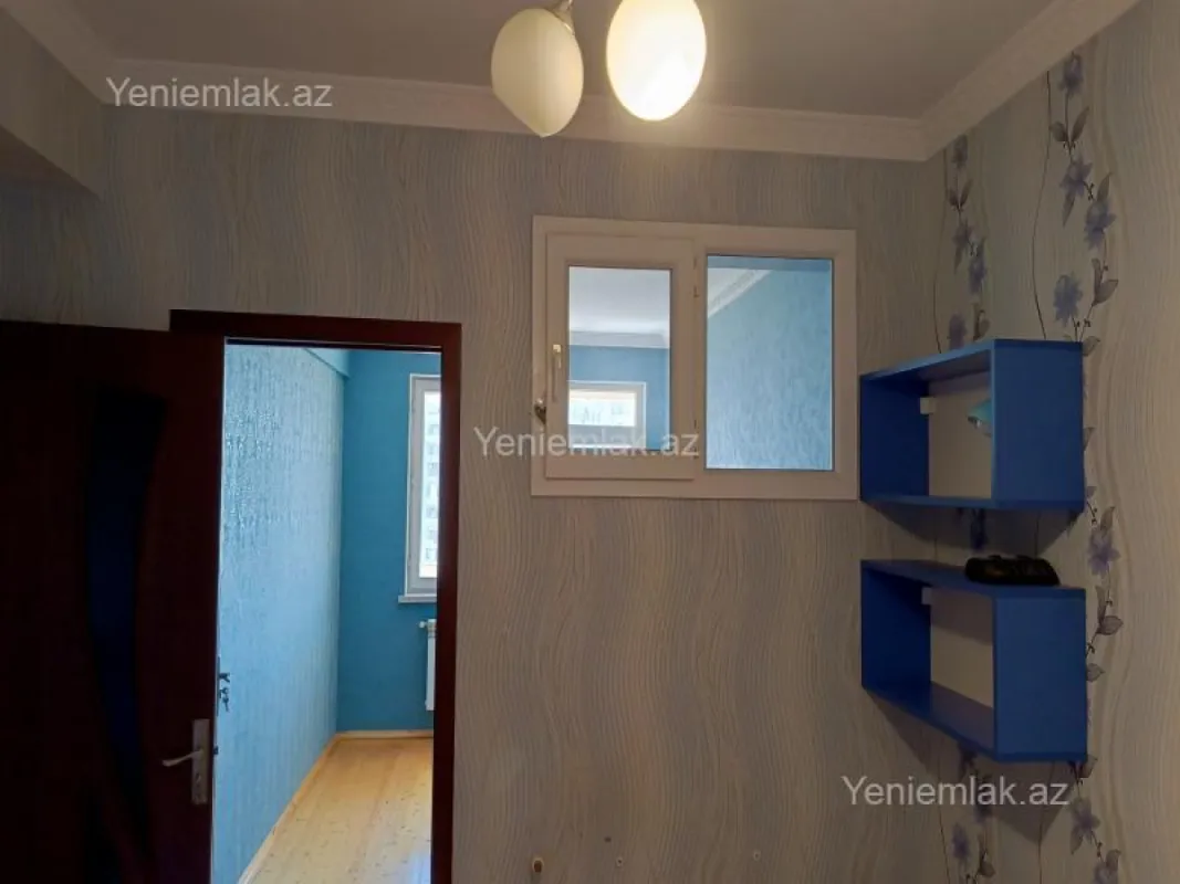 Satılır 3 otaqlı yeni tikili 82 m²