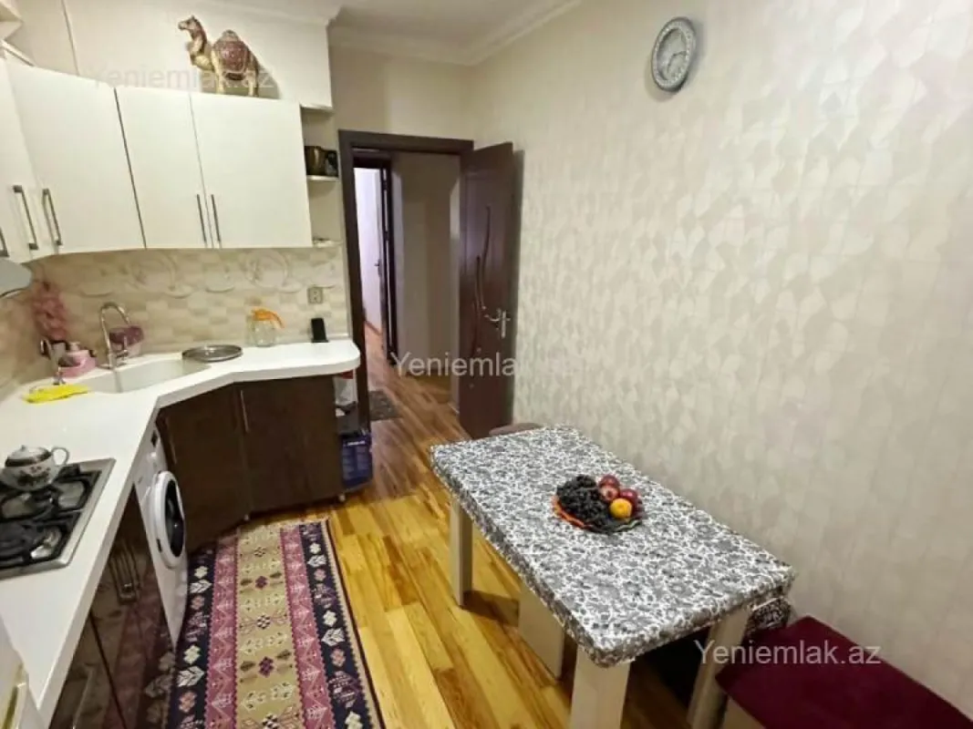 Satılır 3 otaqlı yeni tikili 85 m²