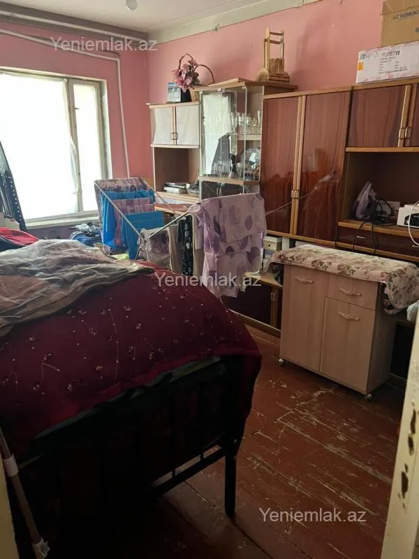 Satılır 5 otaqlı köhnə tikili 110 m²