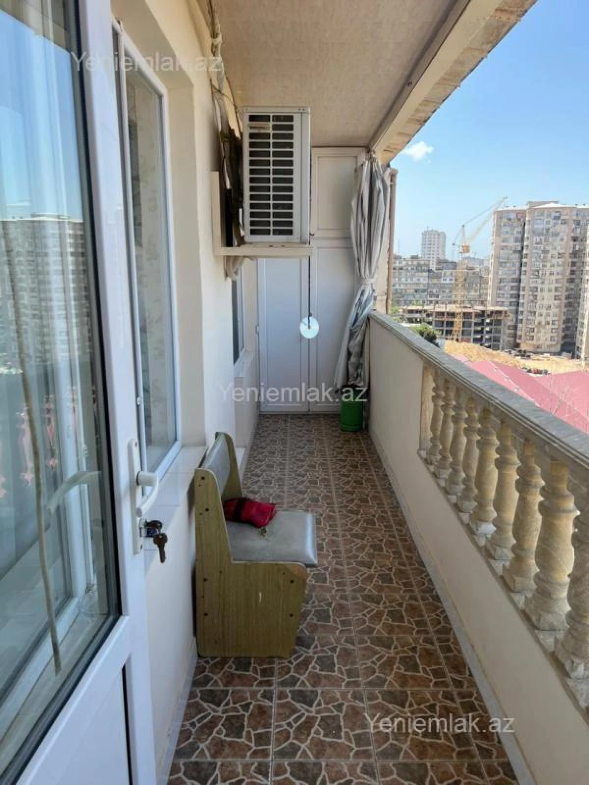 Satılır 5 otaqlı köhnə tikili 110 m²