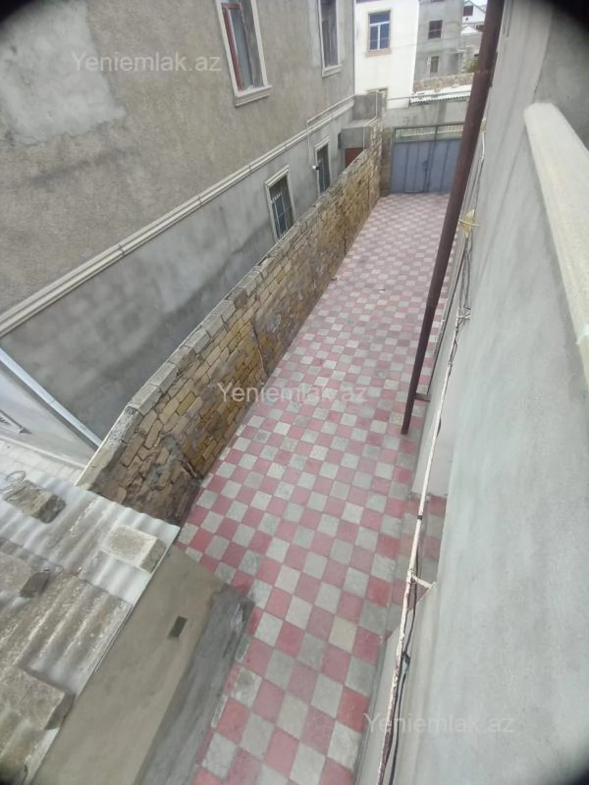 Satılır 6 otaqlı həyət evi 250 m²